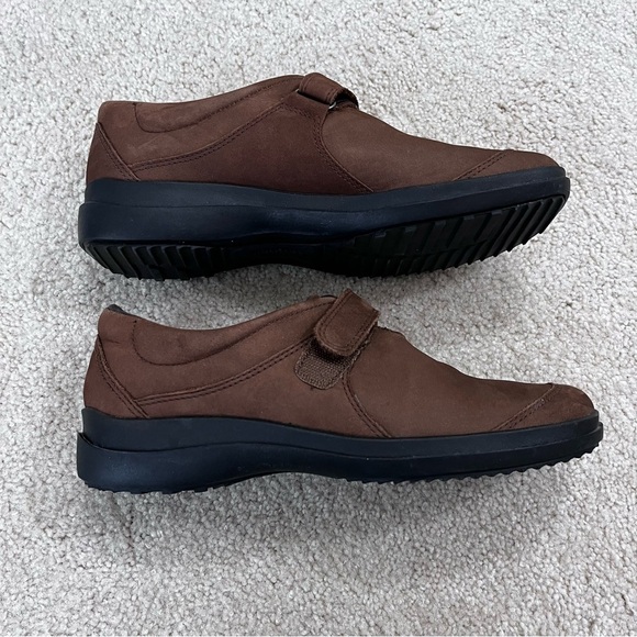 Easy Spirit Brown Suede Comfort Shoes - Picture 6 of 15